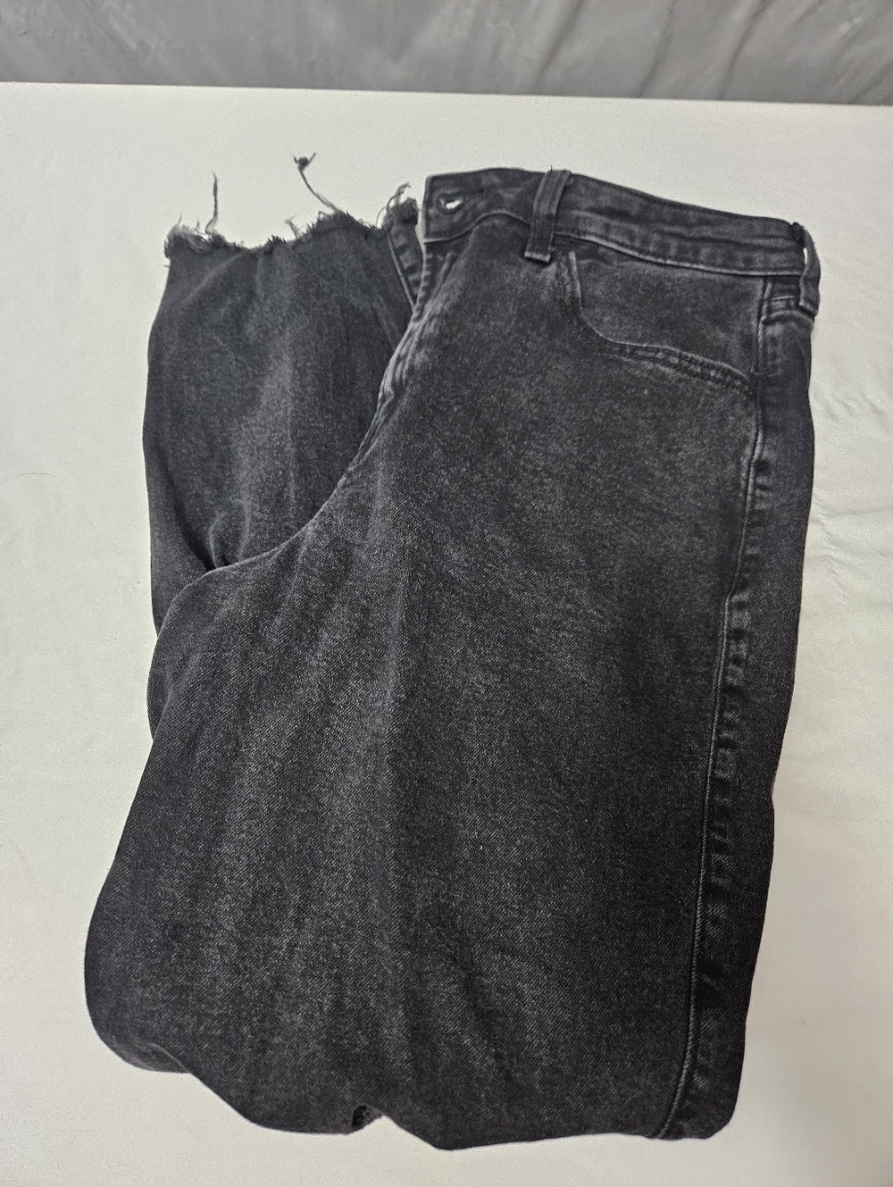 Hollister Distressed Whimsicore Gothic Grunge Cropped Jeans Size 32!